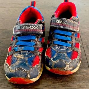 Size 11 kids Geox runner